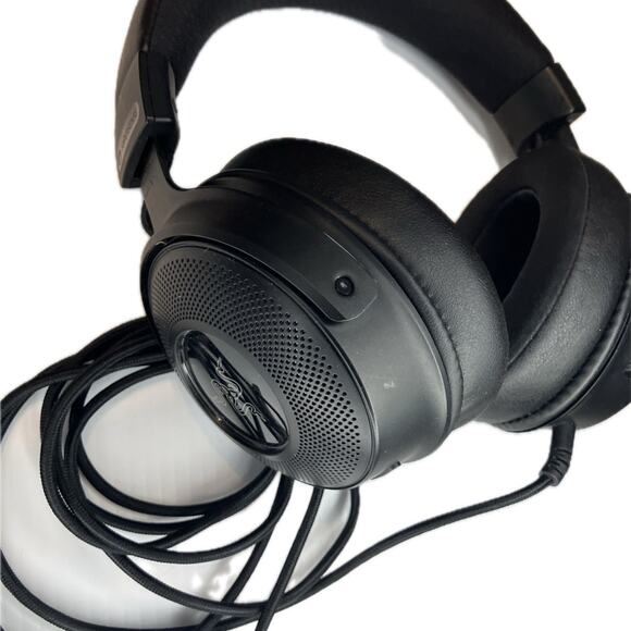 Razer Kraken V3 HyperSense Gaming Headset – Wired, Surround Sound, Like New - Picture 1 of 5